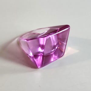 Retro Massive Transparent Pink Lucite Plastic Ring With Flat Geometric