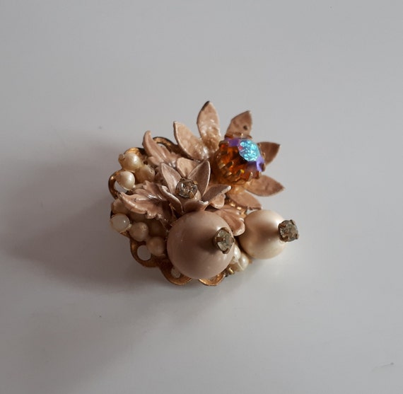 Vintage Early MIRIAM HASKELL Flowers and Leaves Single Clip