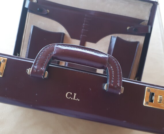 Vintage Burgundy Leather Briefcase, Solid Constru… - image 10