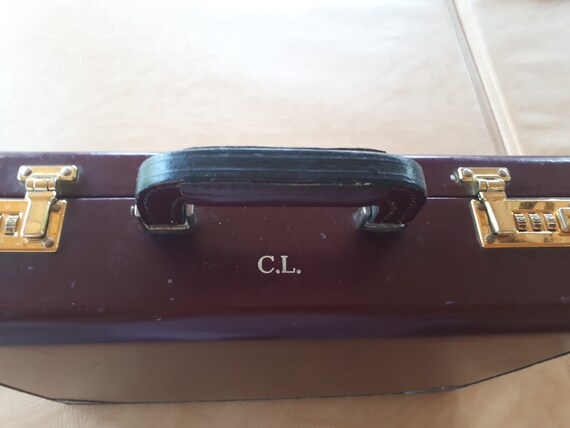 Vintage Burgundy Leather Briefcase, Solid Constru… - image 4