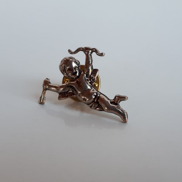 small Vintage silver metal putti amore cupid with bow and arrow lapel pin