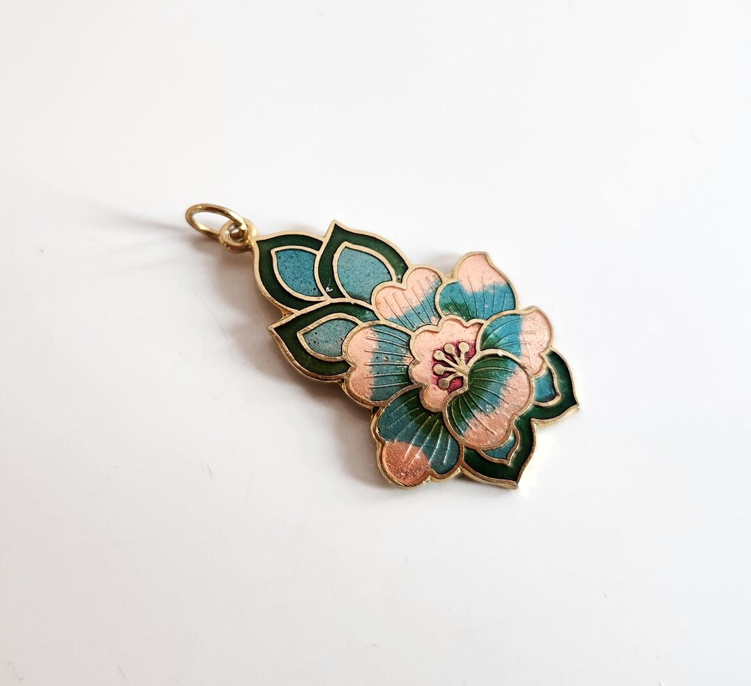 Vintage Chinese Guilloche Enamel Pink Green Flower and Leaves Pendant ...