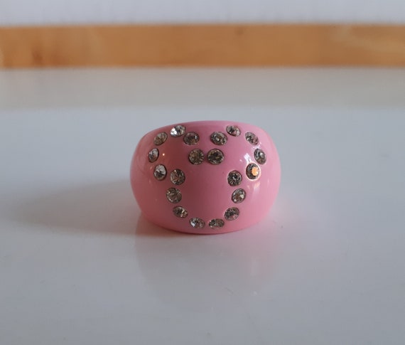 Bold statement pink lucite plastic encrusted clea… - image 2