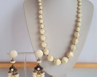 AVON signed Statement vintage RETRO cream plastic resin jewelry set necklace bangle bracelet chandelier dangle earrings