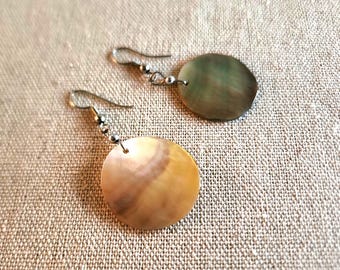 Boucles ronds de nacre rose jaune en grappe - Un grand marché