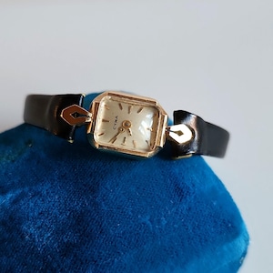 Art Deco CYMA Swiss made solid 14 carat K yellow gold women mechanical wristwatch wrist watch vintage damaged AS IS