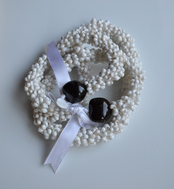 long statement Vintage tiny white shell and Hawai… - image 4