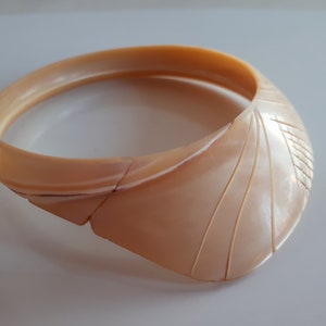 Rare vintage mother of pearl MOP bangle from of a sole big shell