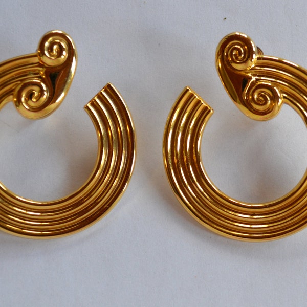 Vintage ALEXIS KIRK designer couture gold metal Ionic Greek Column design statement clip earrings