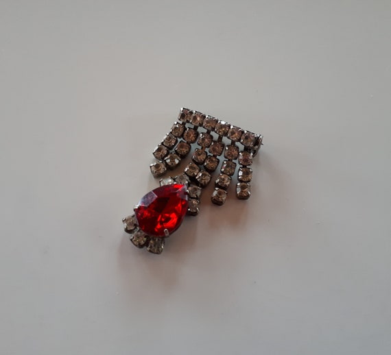 Broche Art Déco Ancienne En Bakélite - Strass Rouges Et Transparents, Style Années 1920-1930