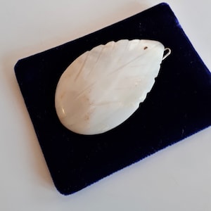 Big Vintage hand carved mother of pearl MOP leaf hair pin clip