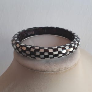 Exquisite vintage iridescent white and brown lip MOP mother of pearl shell mosaic checkerboard domed bangle bracelet large size