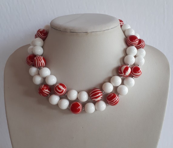 chunky Vintage RETRO swirl layered white and red … - image 1