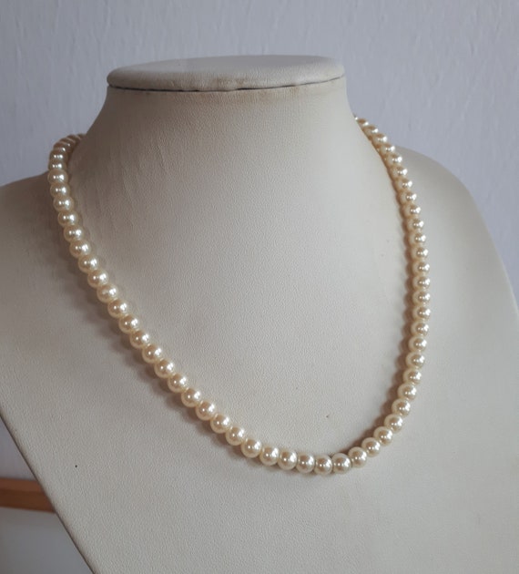 Collier Vintage Ras Du Cou - Perles En Verre Blanc (7mm) - Longueur 41,7 Cm - Neuf Sans Emballage
