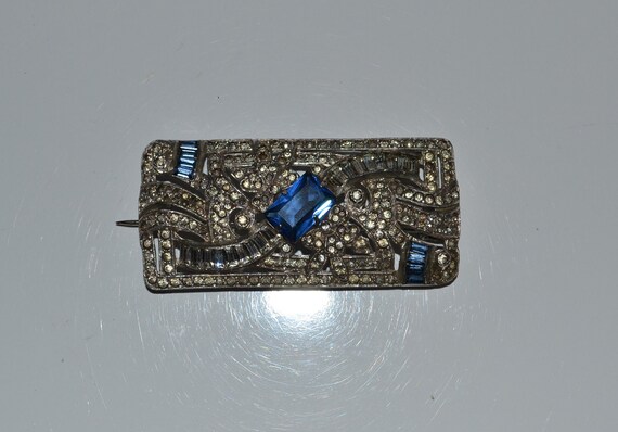 Rectangular brooch discount