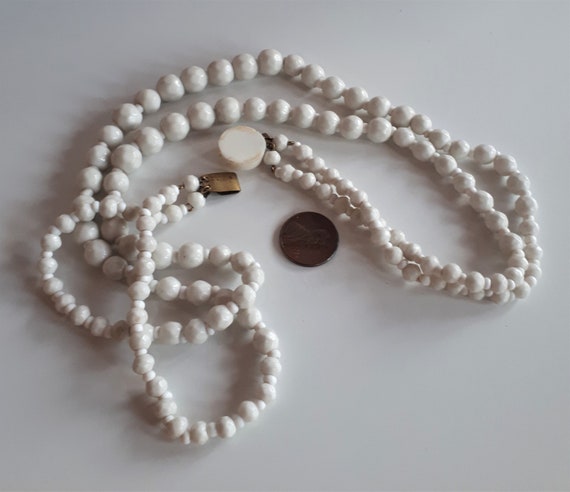 Vintage 50s off white milk glass 2 rows beaded gr… - image 4