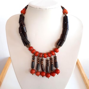 Vintage BOHO brown and coral orange red color bib necklace with beaded fringes