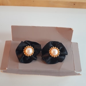 Vintage new old stock black satin faux pearl flower stud earrings