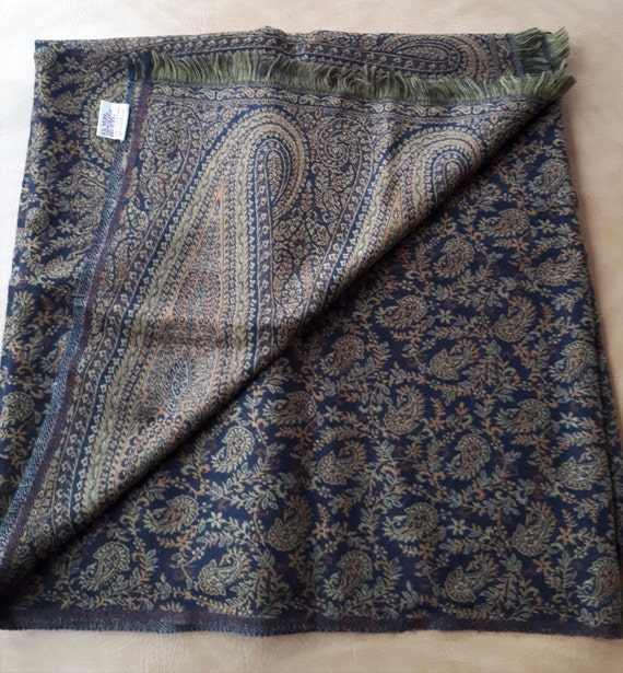 Vintage Enormous APRIL CORNELL Wool Stole Shawl Wrap Scarf With