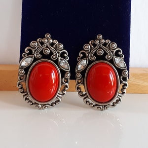 STATEMENT Vintage Retro Silber farbe und rot lucite alle Kunststoff Ohrclips mit großem Cabochon
