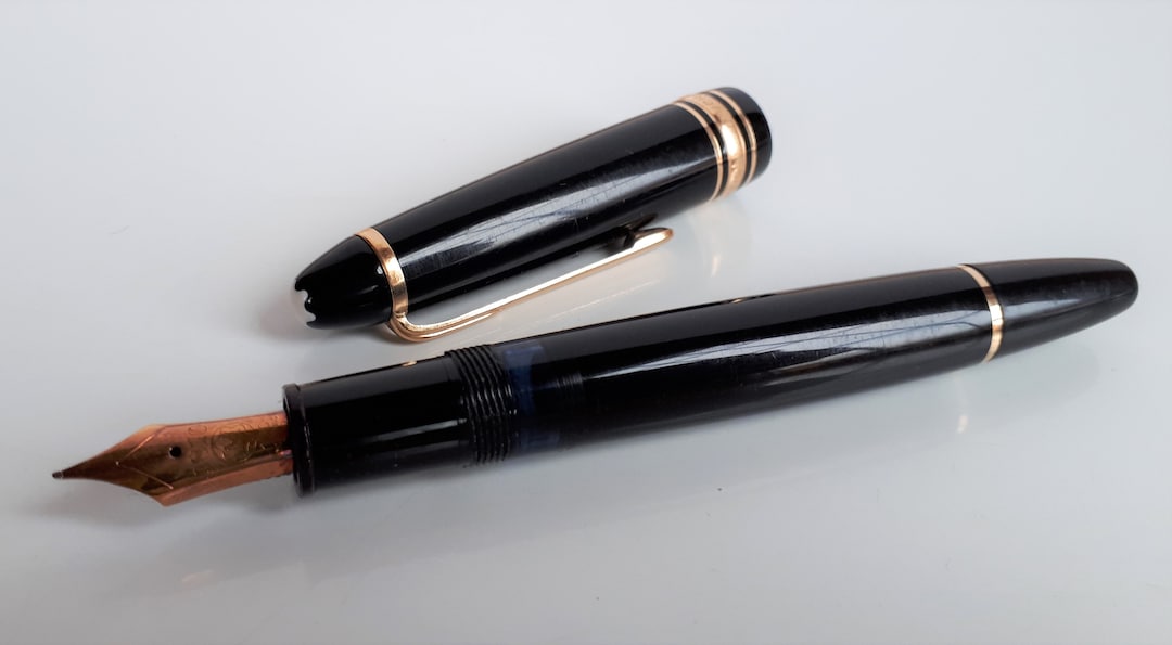 Montblanc Meisterstuck 146 Atelier Prives Solid 18k Gold Fountain Pen -  Limited Edition 1/1! - Preowned