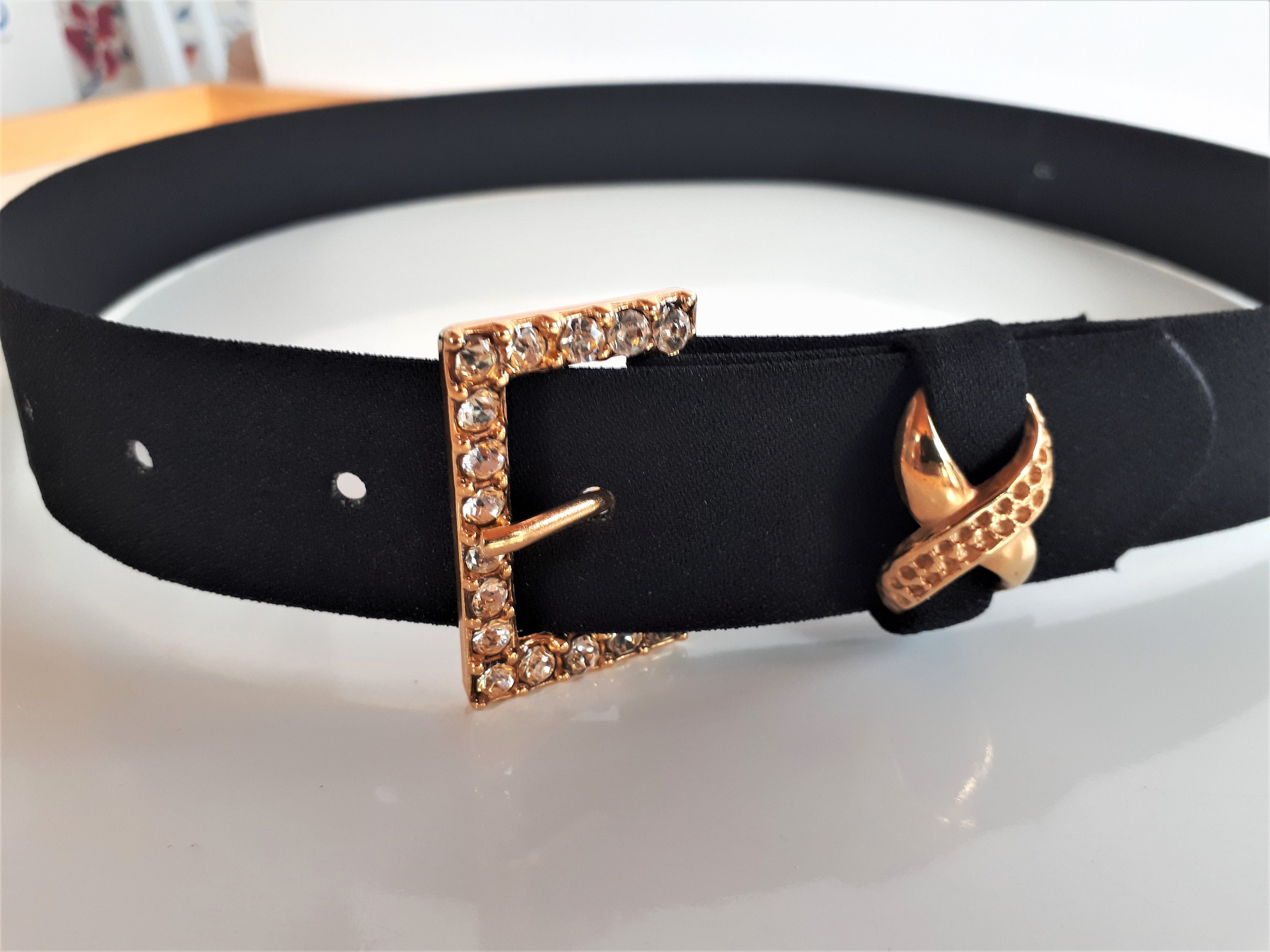 hBel vintage Black Designer Belt - Velcro clasp - unique and pristine BOSS - Reversible Italian leather belt with Double-B  main image 4