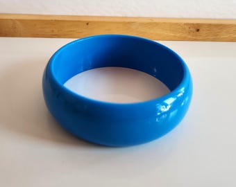 ヴィンテージ ルーサイト バングル - ブライトブルー - Etsy 日本
