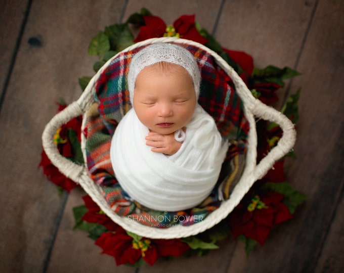 Off White Ivory stretch Sweater Wrap Photography Photo Prop, White Stretch Sweater Wrap, Winter White Newborn Wrap, Newborn Wrap, Newborn