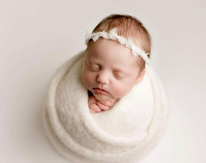 Ivory Yarn Tieback For Newborn and Sitter Baby Photography Photo Prop Headband