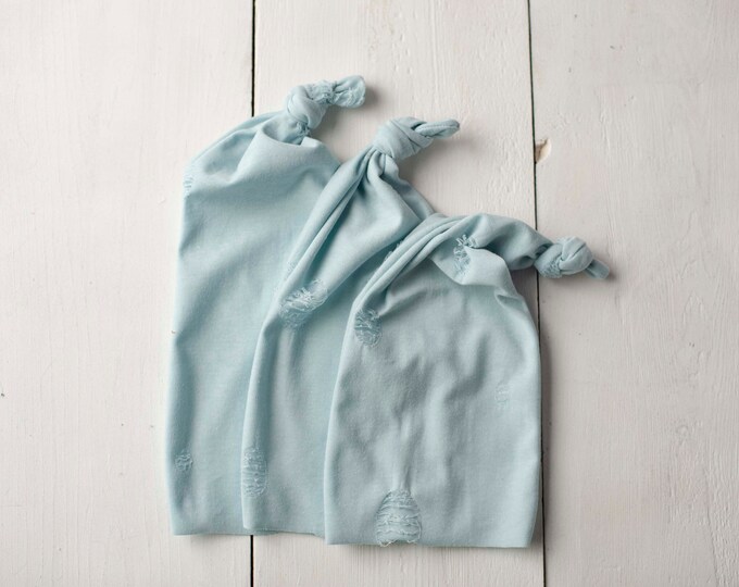 Light Baby Blue Newborn Ripped Knit Unhemmed Raw Edge Knotted Sleepy Cap for Newborn Photography Photo Prop