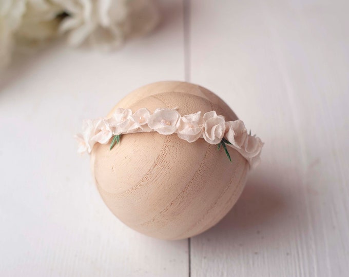 Cream Newborn Baby Dainty Petal Tieback For Newborn or Baby Photography Photo Prop