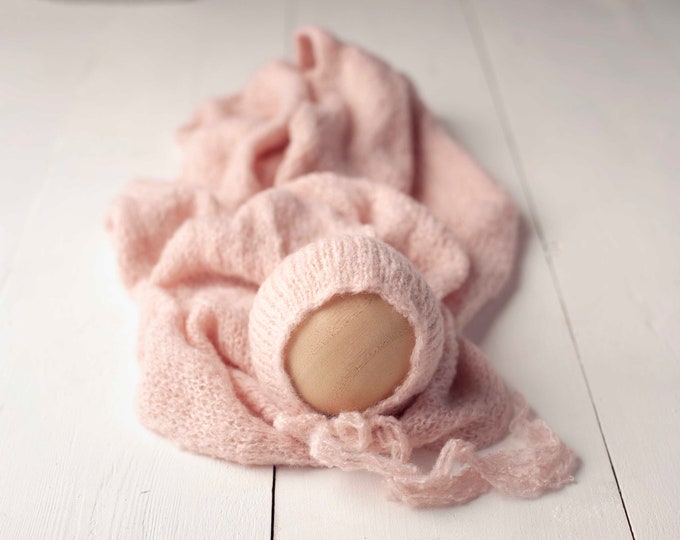 Baby Pink Soft Sweater Knit Bonnet and Sweater Wrap Newborn Photography Set for Newborn Photography