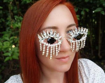 Rhinestone eye Glasses Festival costume Burning man inspired DJ Women Masquerade Imitation pearl Eyeglasses Face jewelry Chain mask