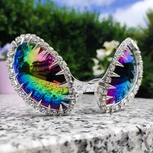 Rainbow Spike Sunglasses – Futuristic Cat Eye Shades with Rhinestones & Iridescent Lenses, Statement Festival Sunglasses