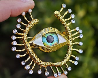 Spilla a forma di occhio – Spilla mistica con occhio onniveggente, in oro e cristallo