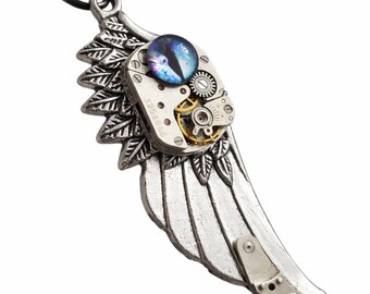 Collana con ciondolo a forma di ala steampunk, gioiello con movimento di orologio, ala d'angelo meccanica, cabochon occhio di galassia, gioiello gotico fantasy, regalo