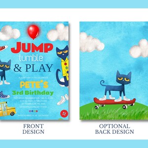 K&ouml;nnte beinhalten: Eine zweiseitige Einladung mit blauem Hintergrund. Das Frontdesign zeigt den Text "JUMP tumble & PLAY" und "PETE'S 3rd Birthday" mit Illustrationen einer blauen Katze, eines roten Ballons und eines gelben Schulbusses. Das R&uuml;ckdesign zeigt eine blaue Katze auf einem roten Skateboard.