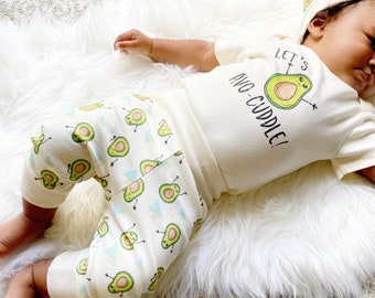 Organic Baby Clothes, Avocado Gender Neutral Outfit, Organic Baby Wear, Avocado Baby Shower, Let's Avocuddle, Unisex, Bodysuit and Leggings