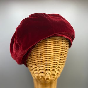 Velvet beret