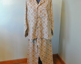 Omg! 70s Mac Phergus Mens Pajamas