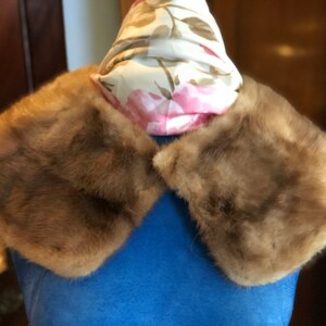 Vintage &quot;Honey Brown&quot; Mink Collar with Hook & Eye Closure, Classic MCM Style, Perfect Gift for Her, Winter Wedding Glamour, Holiday Dressing