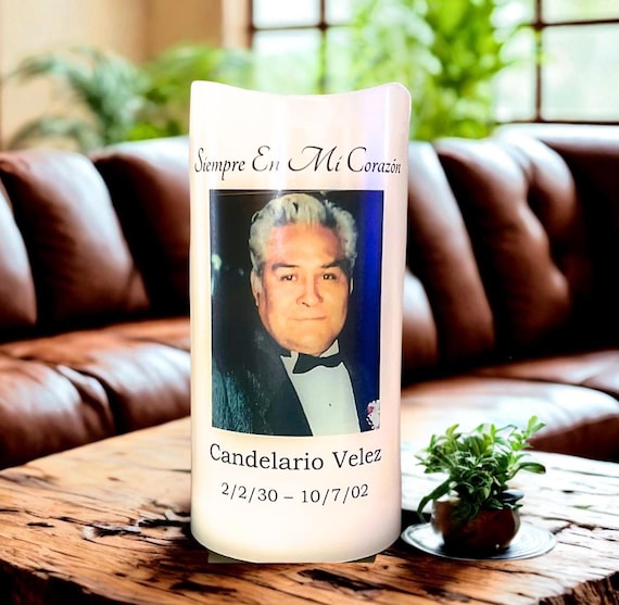 Spanish Personalized Memorial Candle — Photo, Name & Dates | Sympathy Gift | Remembrance Candle | Funeral/Visitation Décor