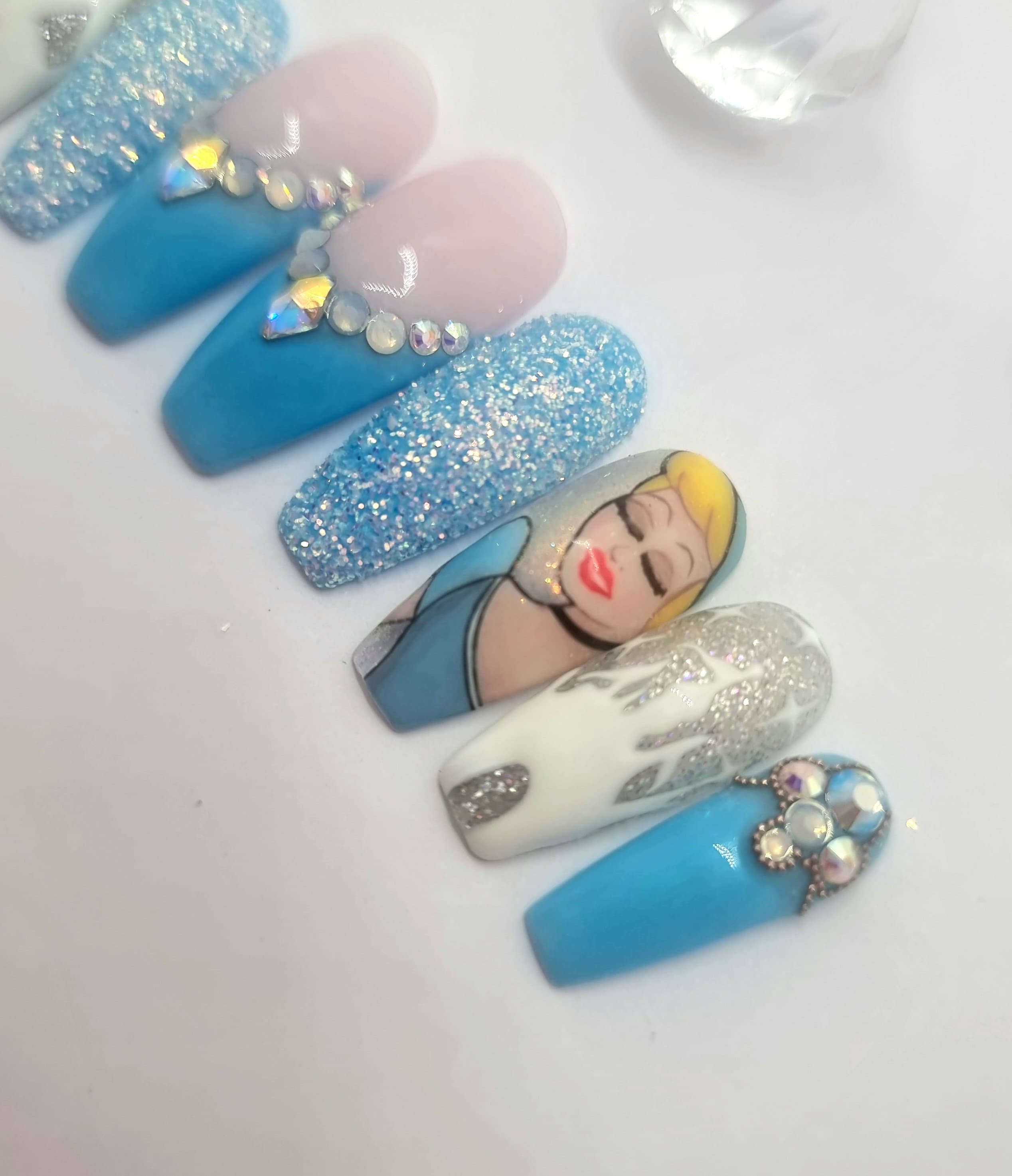 シンデレラ風ネイル、ディズニーネイル、ハンドメイド、手描き