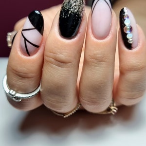 Black and gold with crystals LUXURY PRESS ON, press on nails, glue on, handpainted nails, classic, elegant image 4