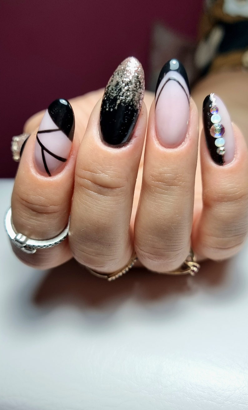 Black and gold with crystals LUXURY PRESS ON, press on nails, glue on, handpainted nails, classic, elegant image 4