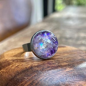Orgonite Ring *EtherealEcho* Glow in the dark Jewelry with Amethyst, Angel Aura & Rose Quartz, Celestite, Opalite, Lepidolite, Silver Leaf