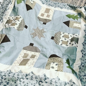 A Winter&#39;s Village Quilt Pattern