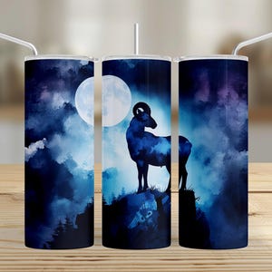 Blue Moon nuit mouflons d'Amérique 20 oz sans couture gobelet maigre Sublimation Wrap Design PNG, thème camping nature sauvage faune