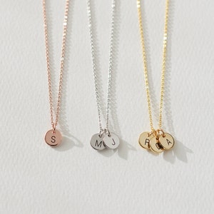 Collar de disco inicial personalizado / collar de letras grabadas, etiqueta de disco de moneda de oro rosa, collar de nombre personalizado, regalo de mamá abuela tía adolescente 053