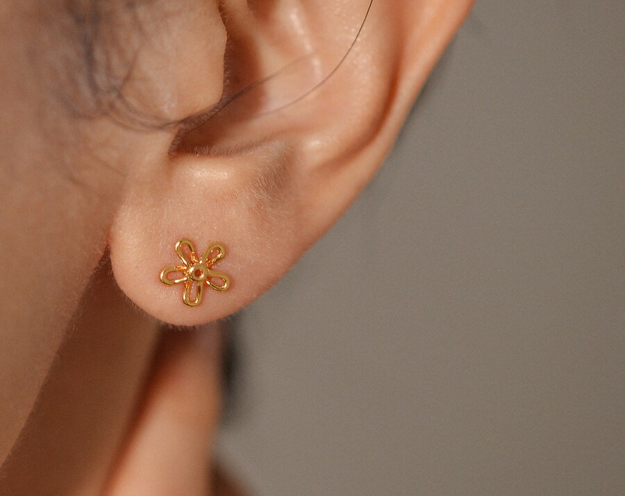 Suru Studio Flower Earrings main image 0